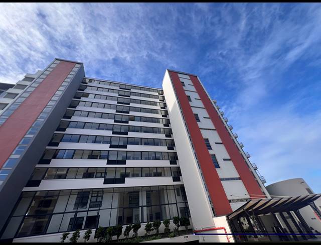 3 BEDROOM APARTMENT FOR SALE IN POINT WATERFRONT